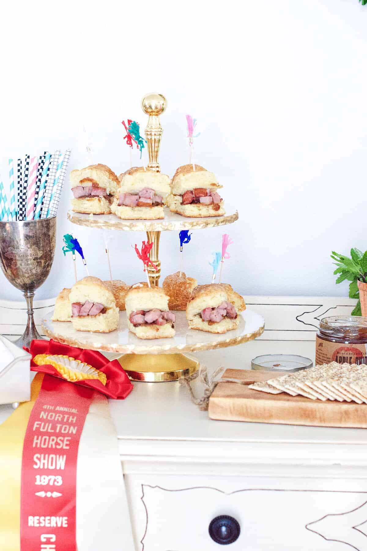 How to Host a Kentucky Derby Party at Home