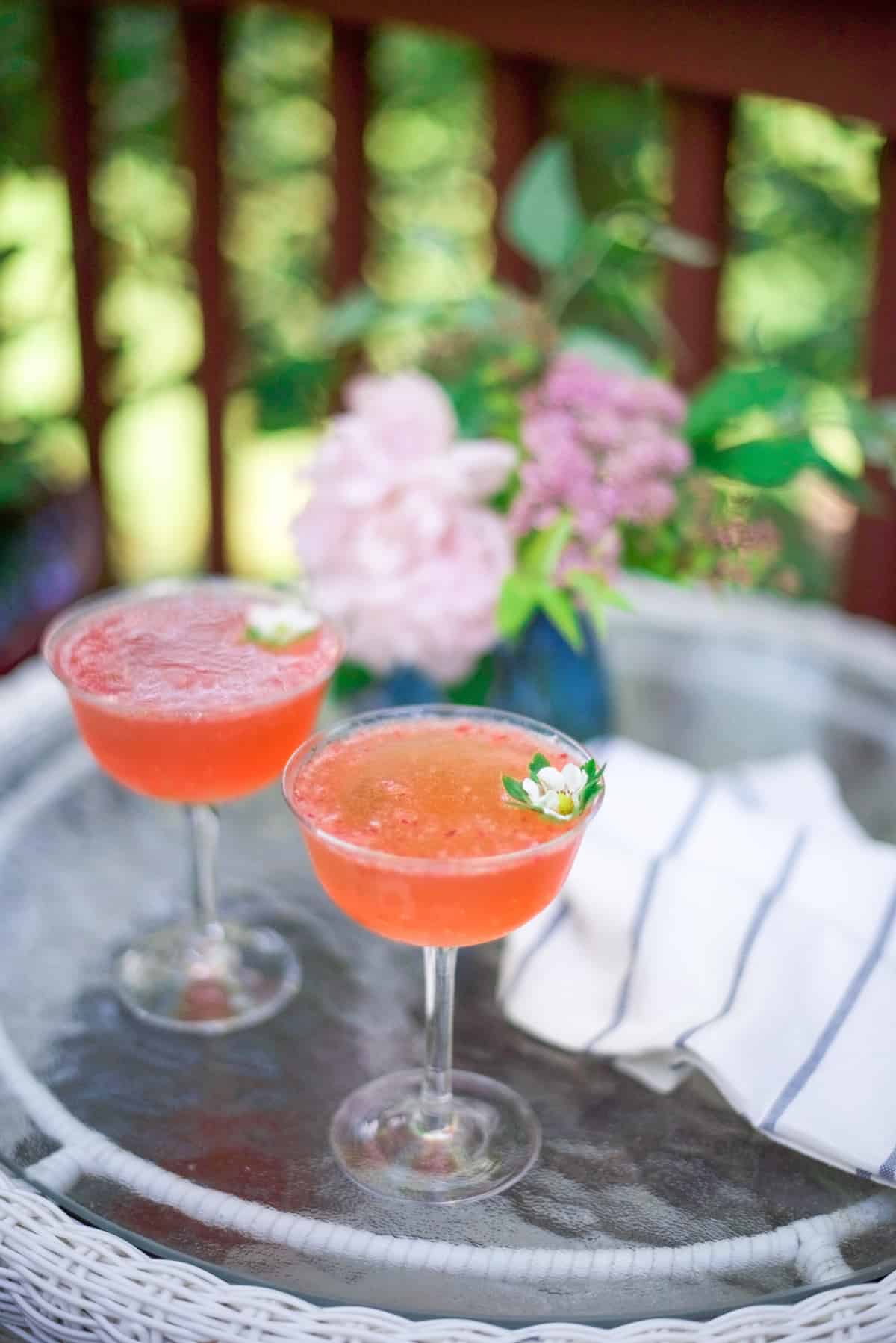 Strawberry Champagne Cocktail Recipe